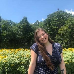 Meet your Posher, Julia